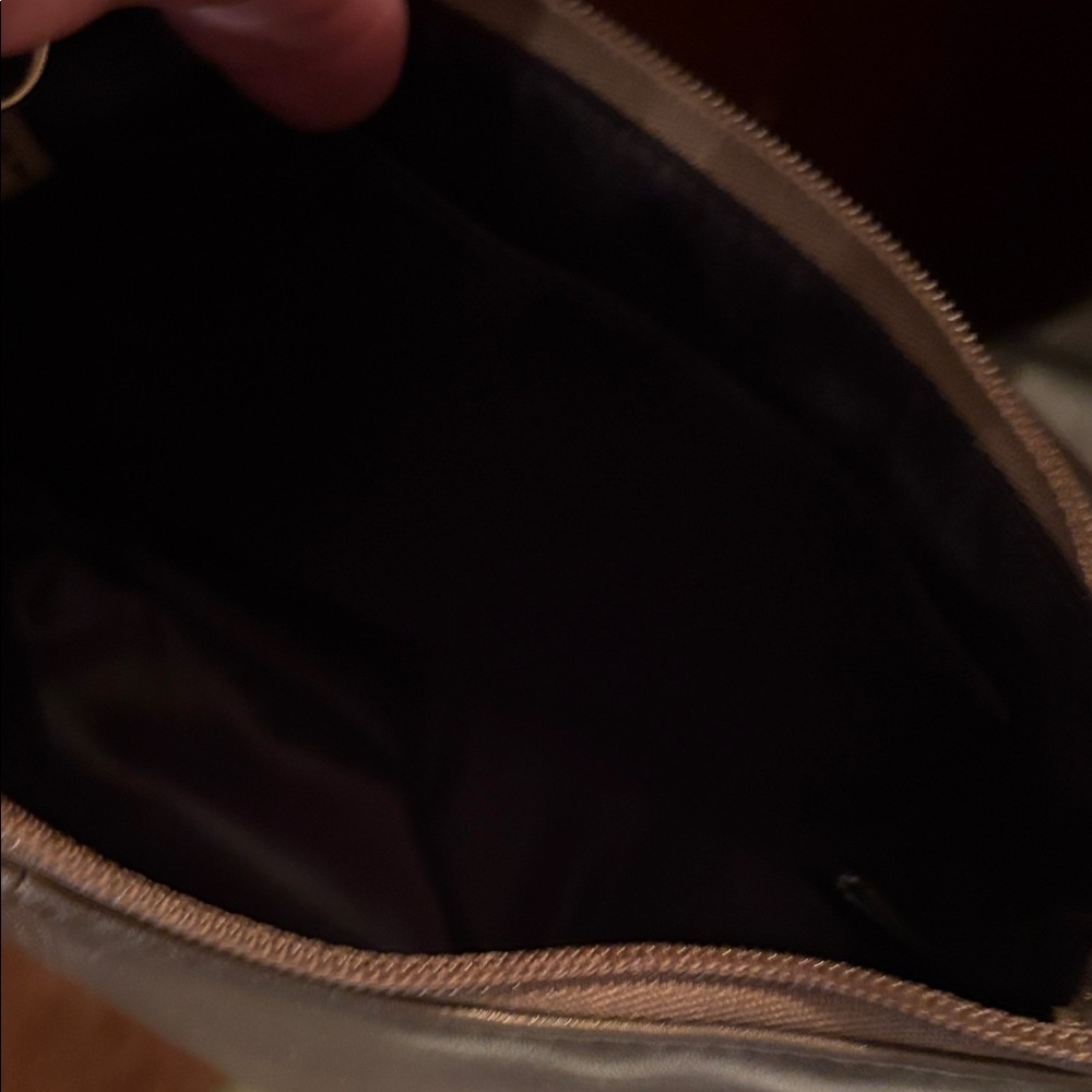 Coach Leather Ashley East West shoulder crossbody - Picture 10 of 11